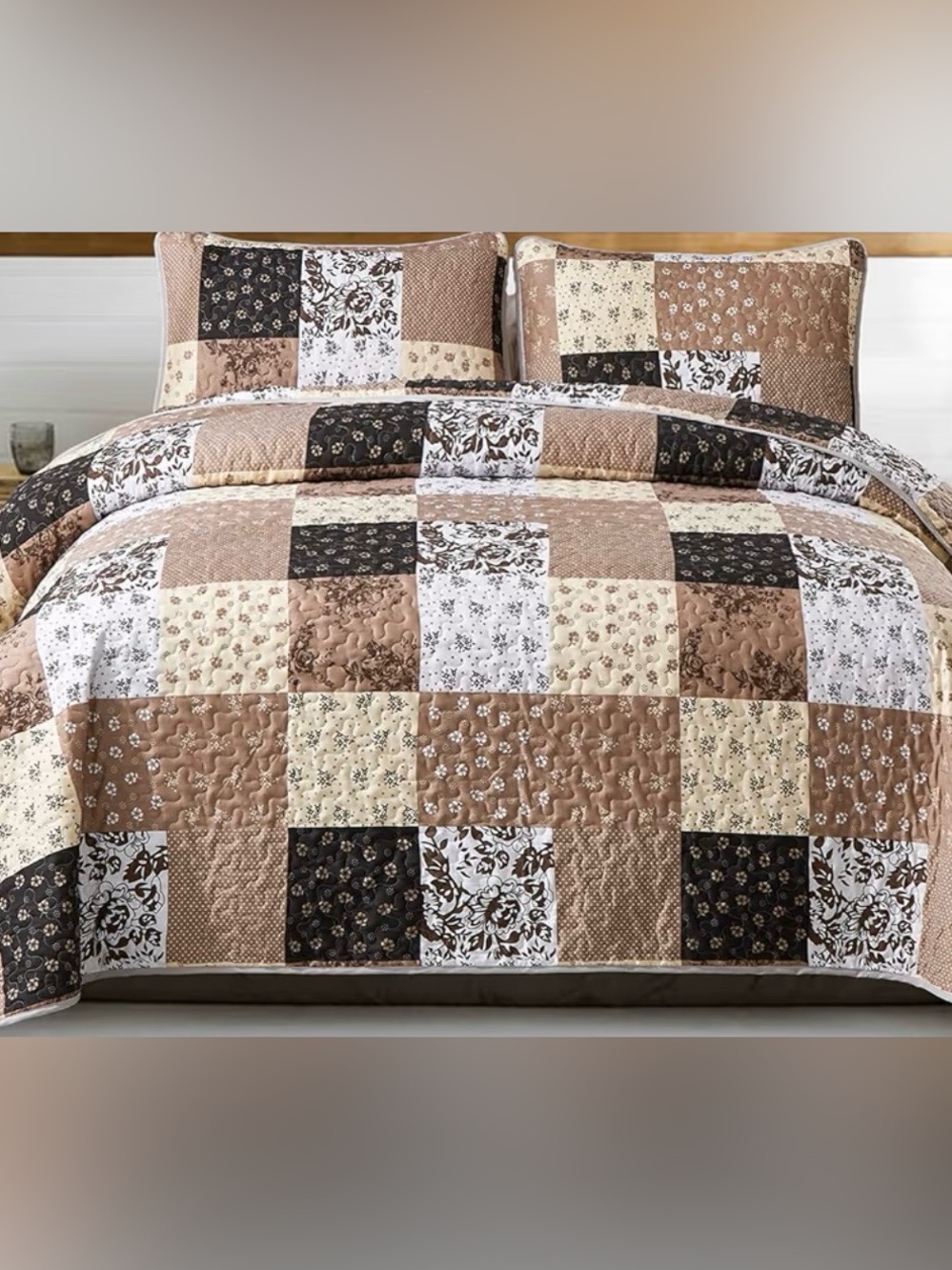 Patchwork Quilt Bedspread in Brown and Cream - Home Bedding